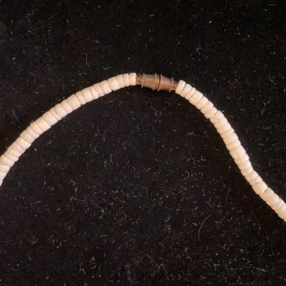 Vintage MOP Carved Pearl Dove Necklace - Picture 3 of 4